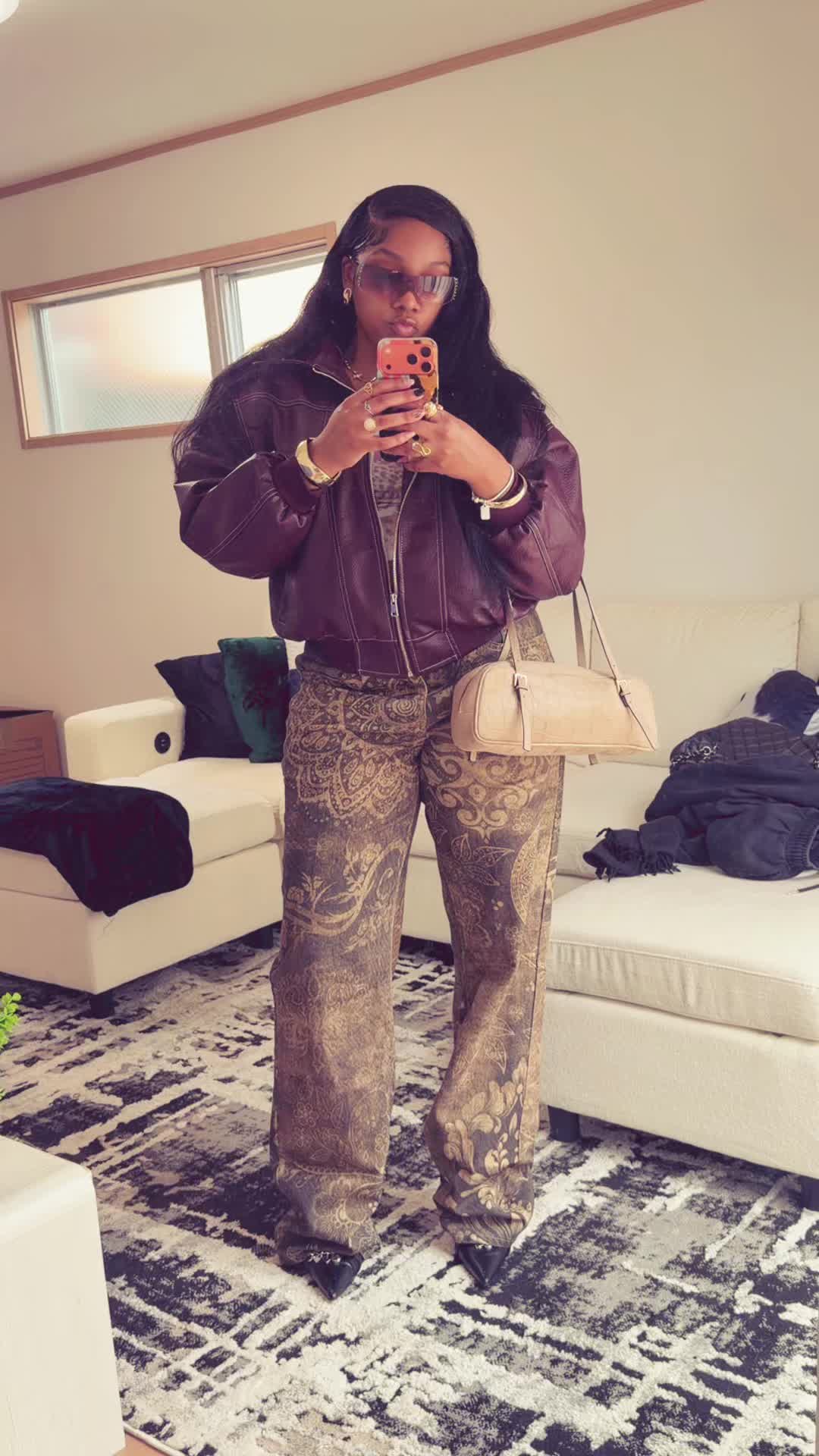 @KhyaWhya