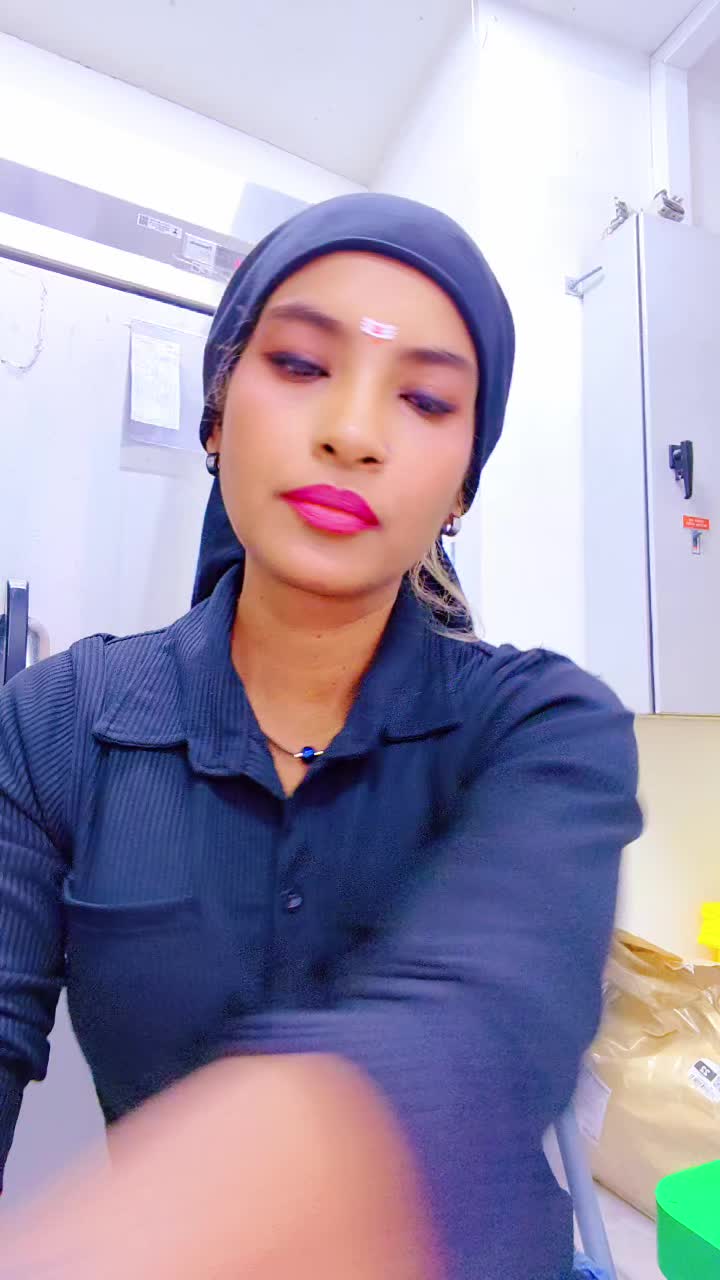 @thivya ji