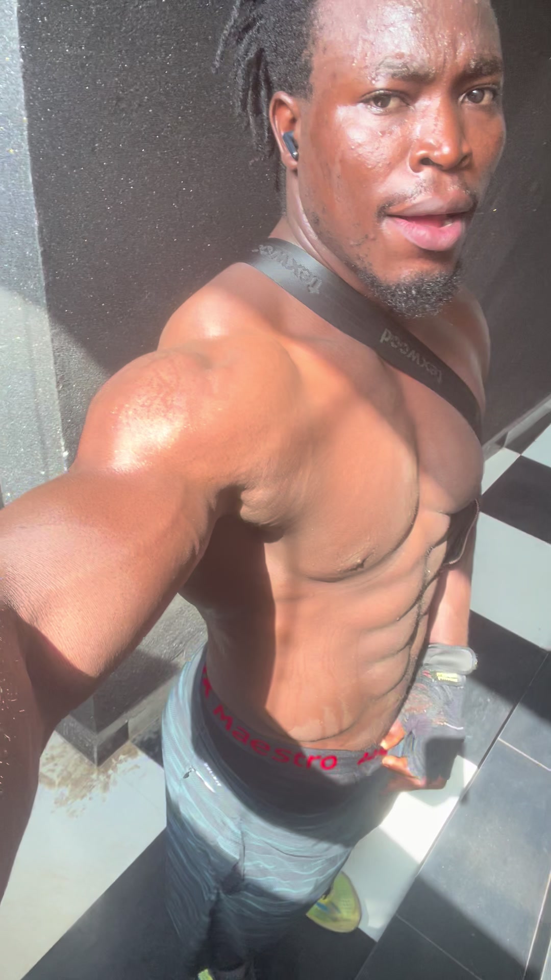 @Ezehfitness