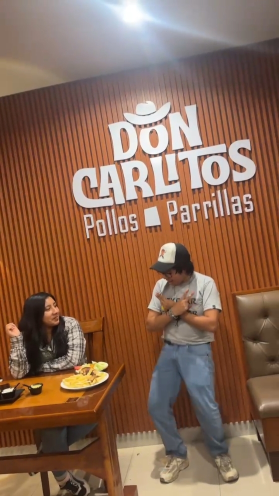@quetalfeesa