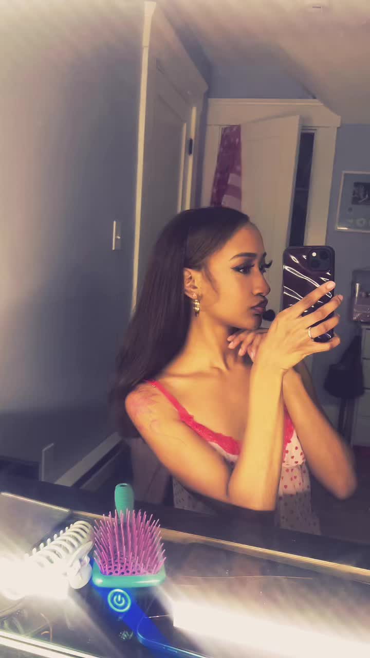 @Neli&trade;️