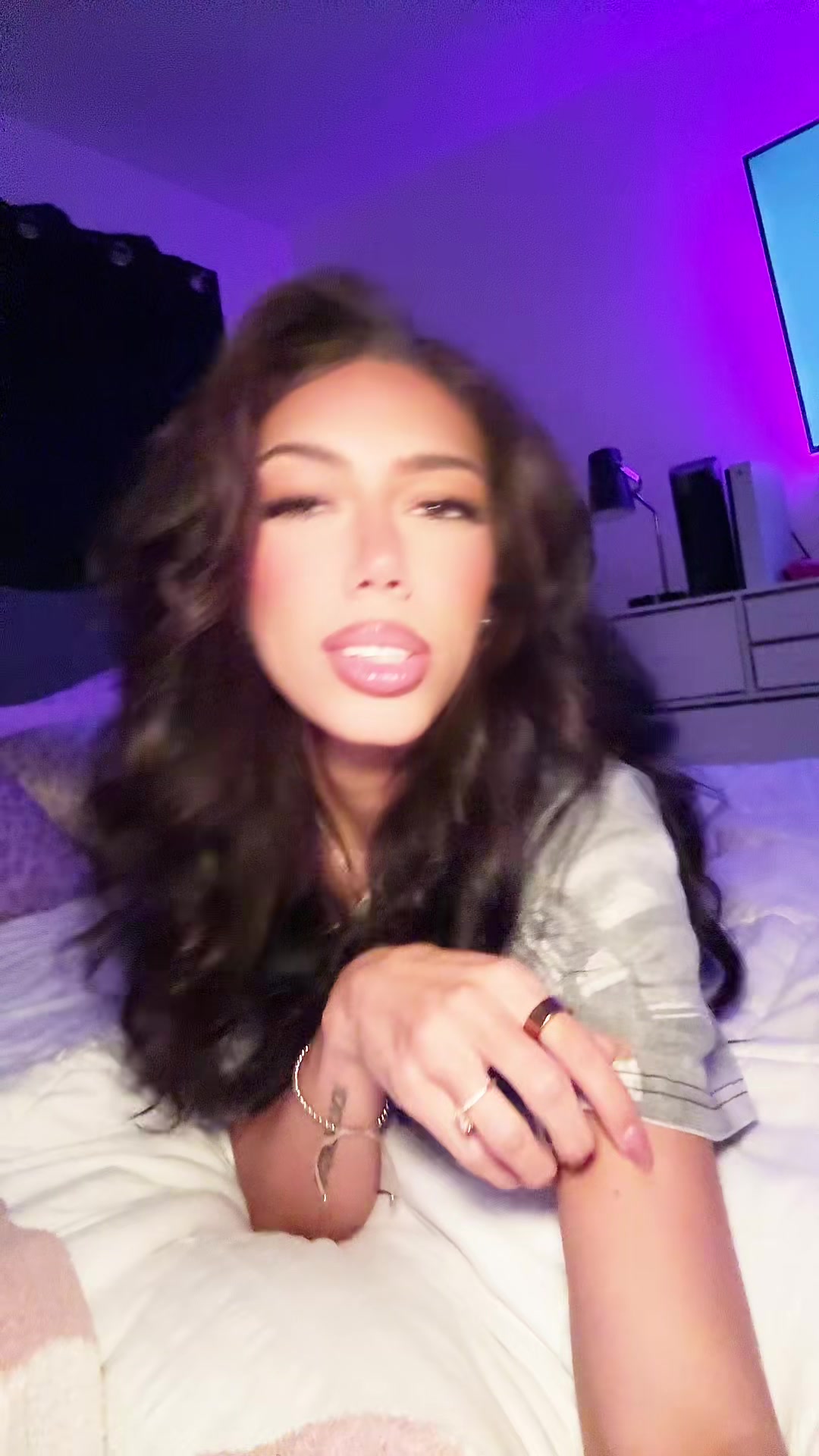 @d.unknownlightskin