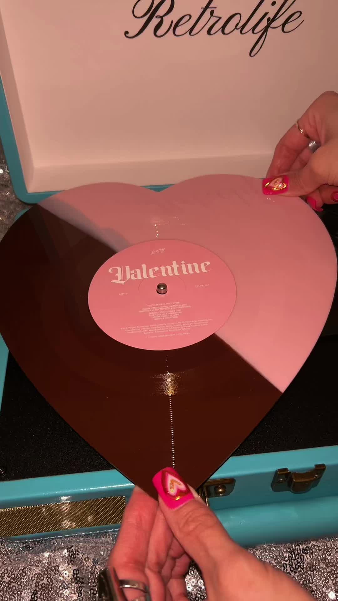 @TheVintageCloset