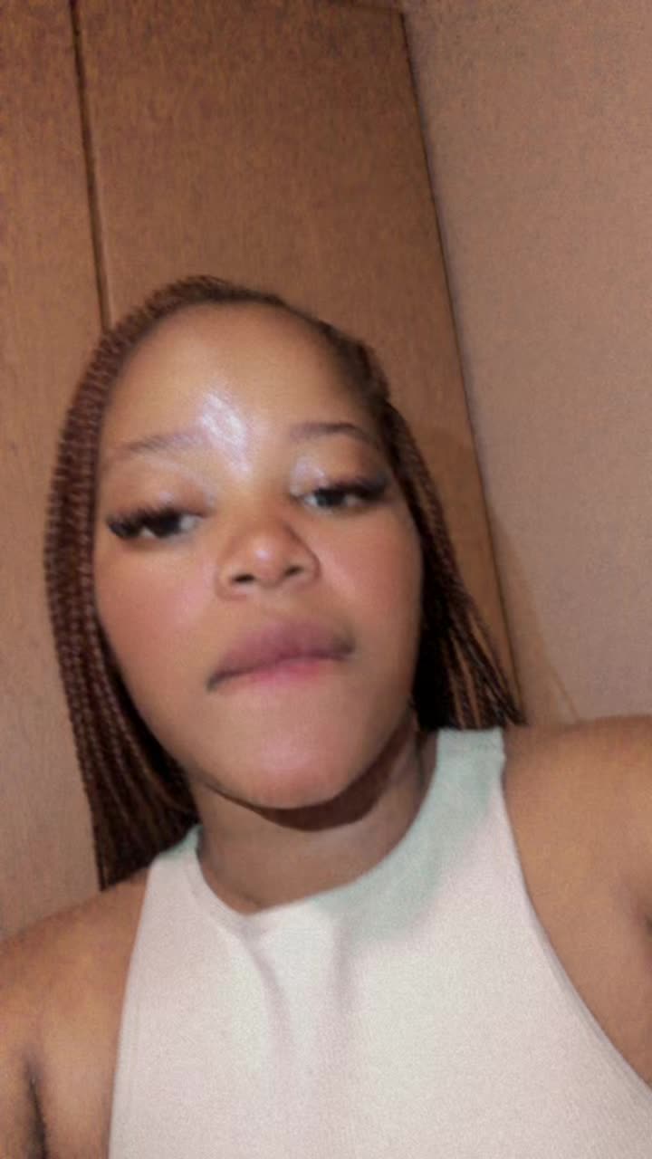 @MphoMokoena