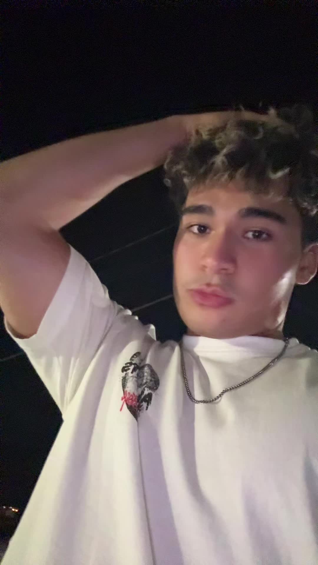 @Mo