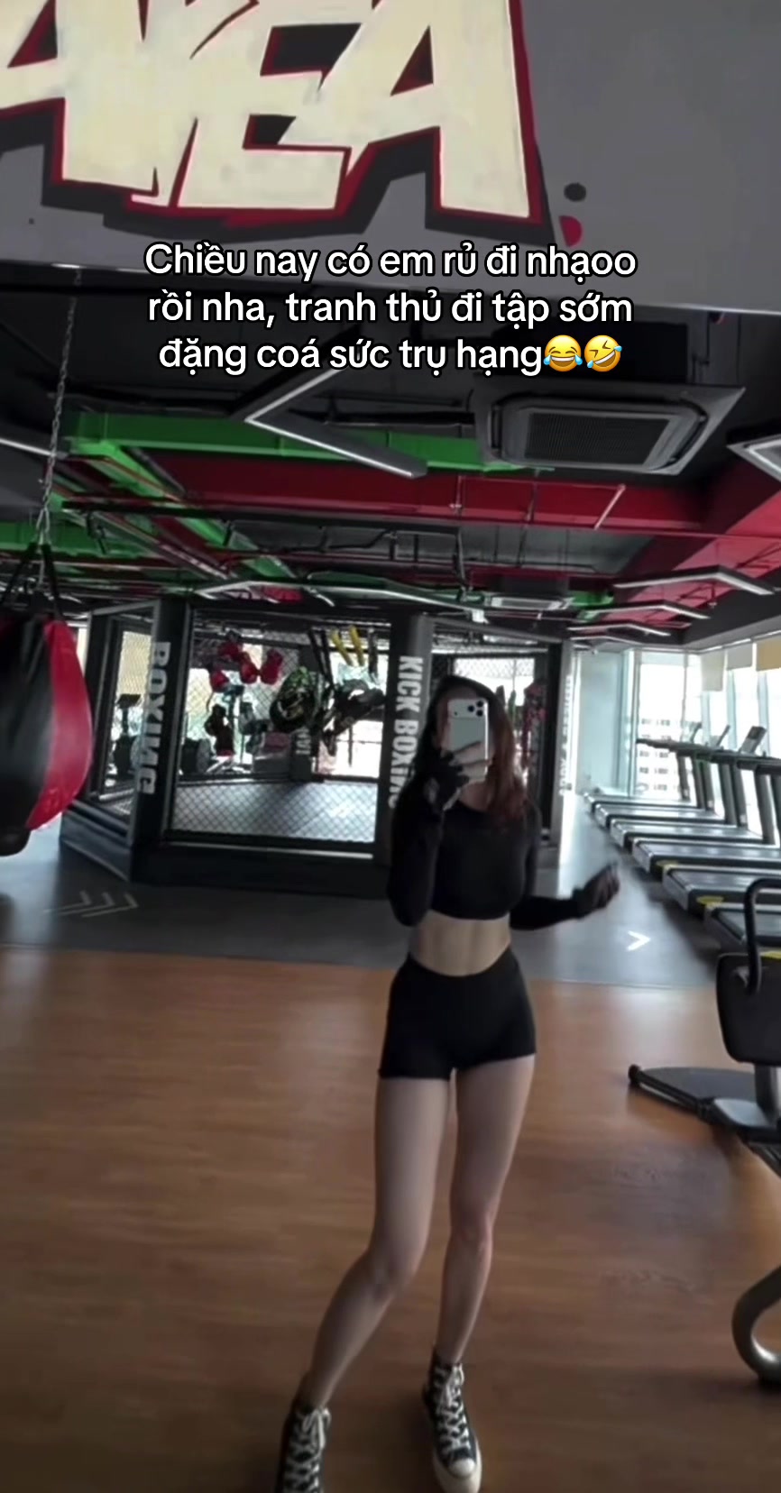 @Nga ơii - U50 còn mải ham chơi