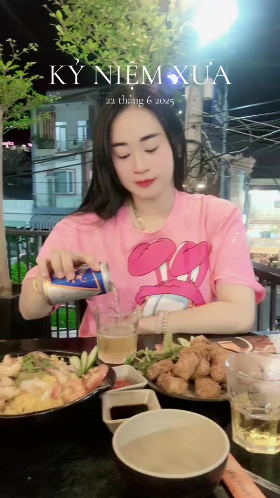 @Ho&agrave;ng Quy&ecirc;n