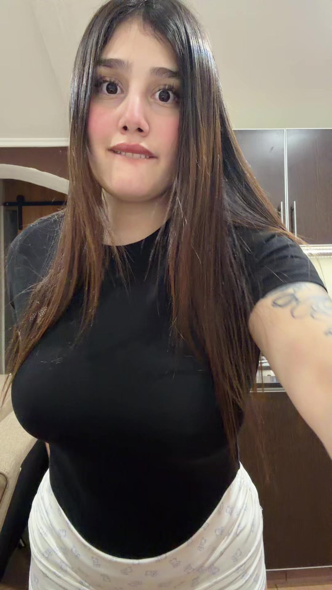@Rochinav🩷