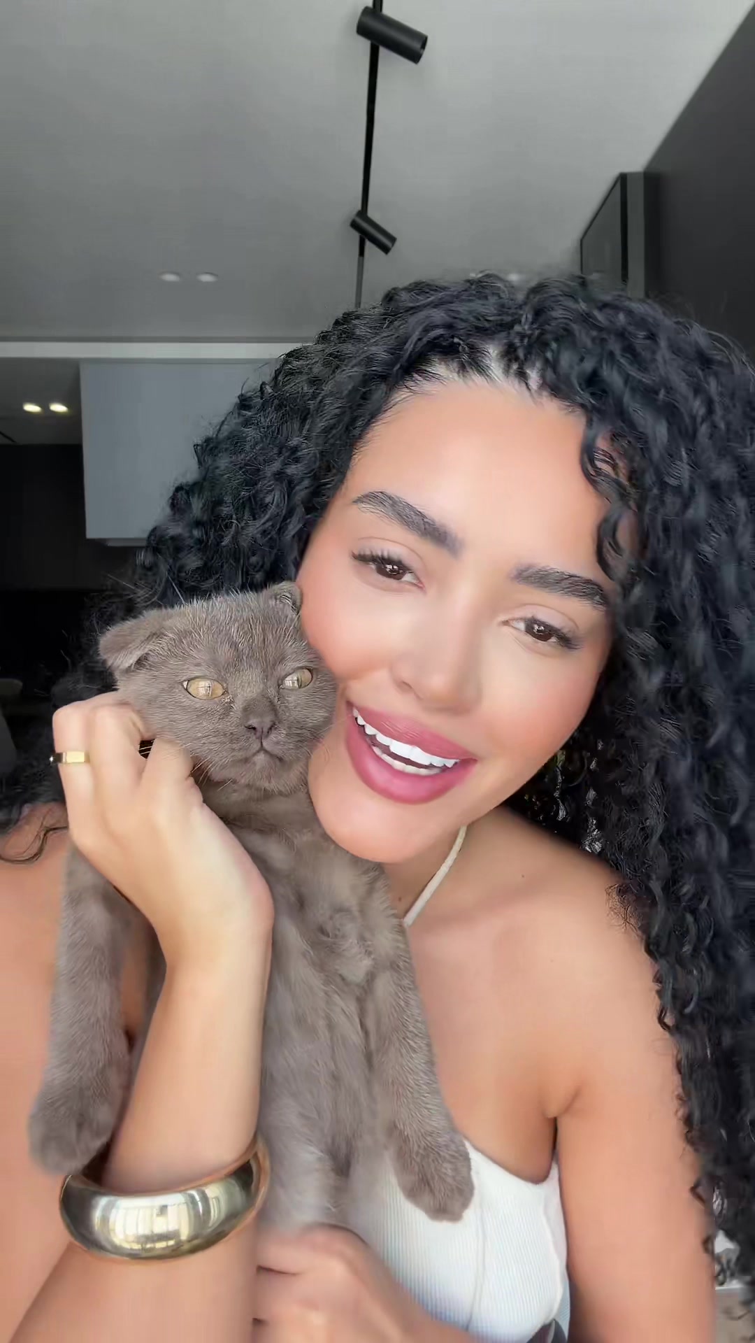 @ANISA VESELI 🎀