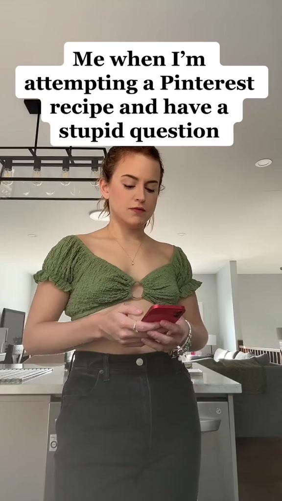 @HOLLI