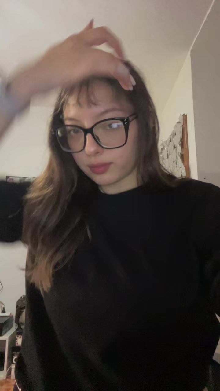 @Maybe not thaaat girl