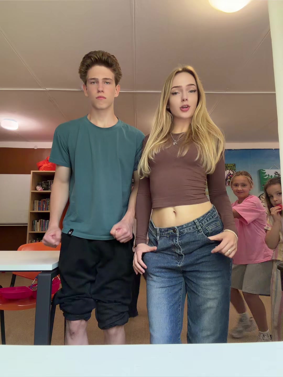 @dshkls27