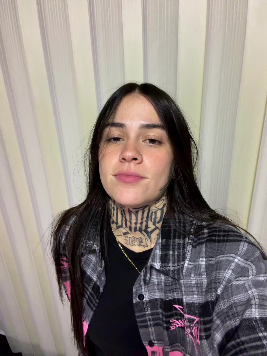 @Skinyygrl14🕷️
