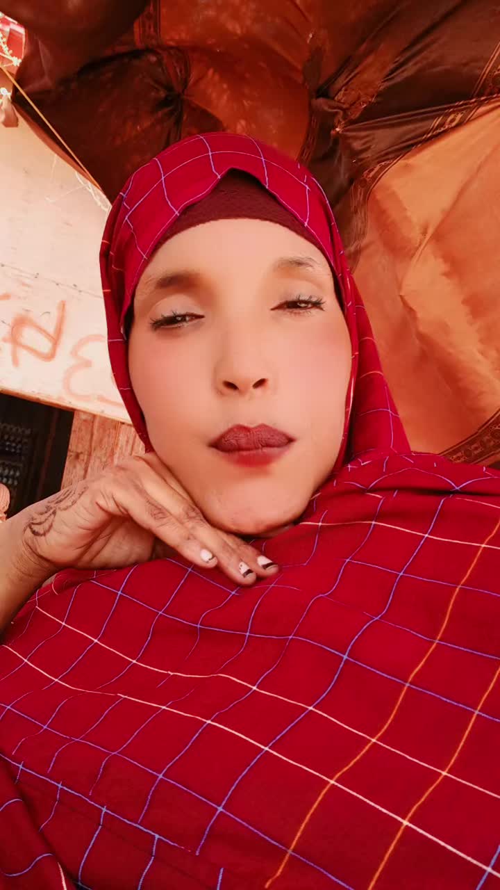 @Ayeeyo Xaliimo
