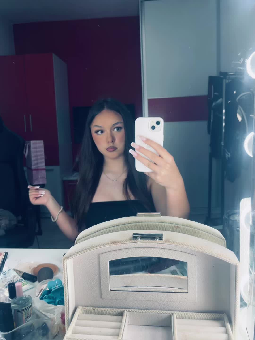 @Нина