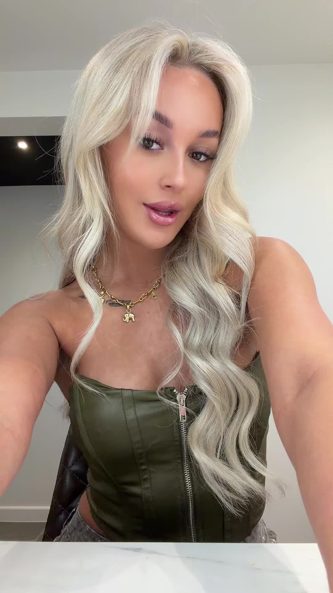 @reshumverbeeck_