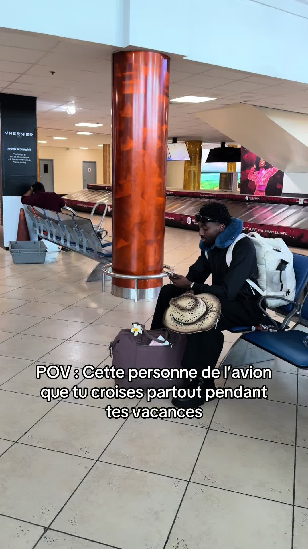 @A U R &Eacute; O