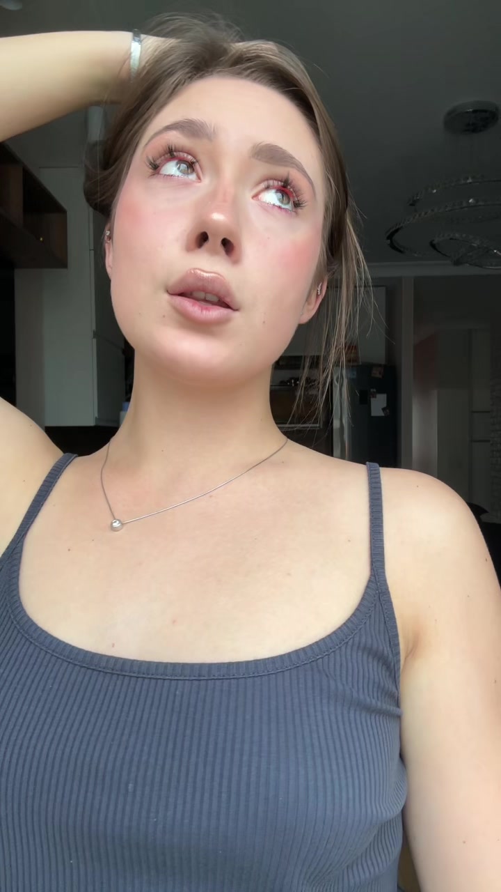 @мила