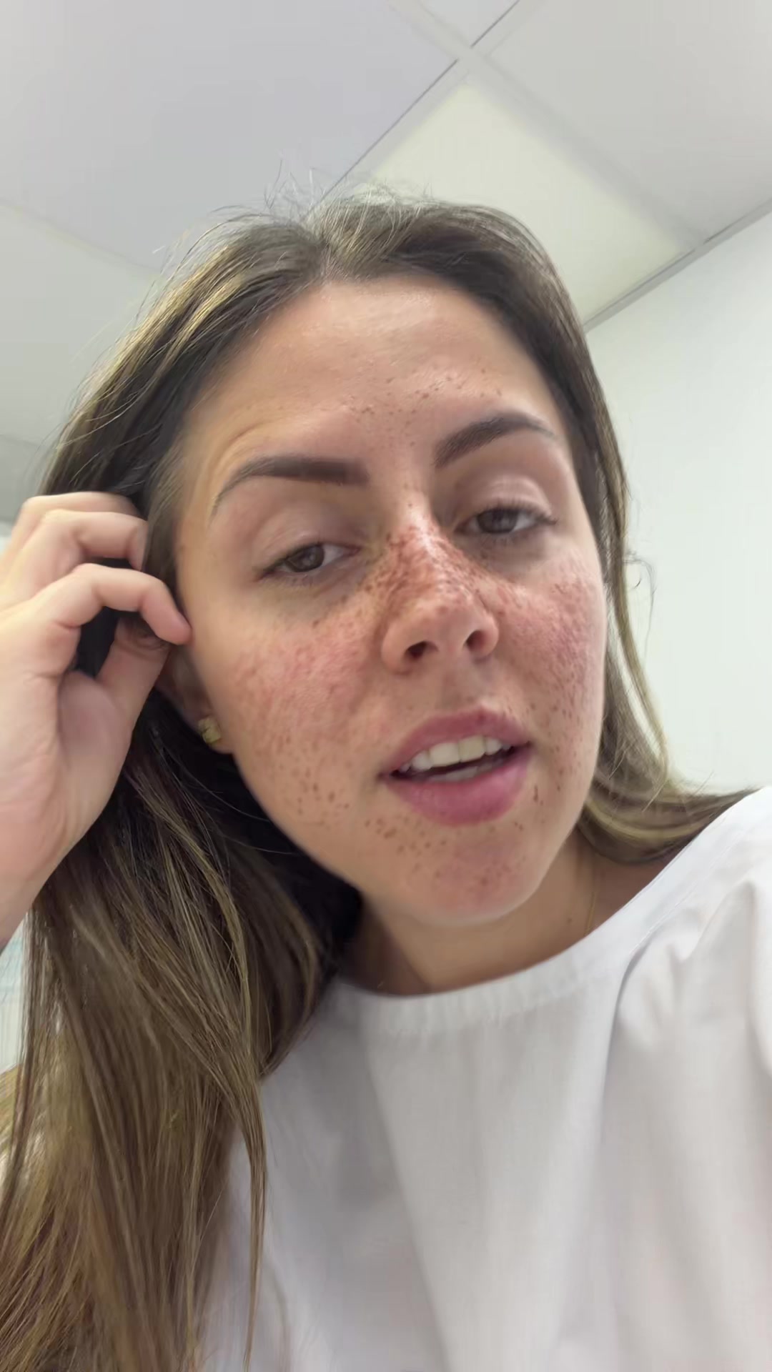 @belaundealessandra