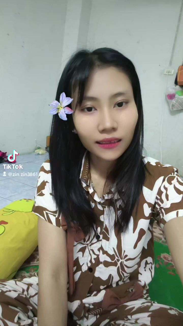 @🌼Ž&icirc;&ntilde;ž&icirc;&ntilde;🌼ဓနုဖြူသူလေးပါ🌻💚