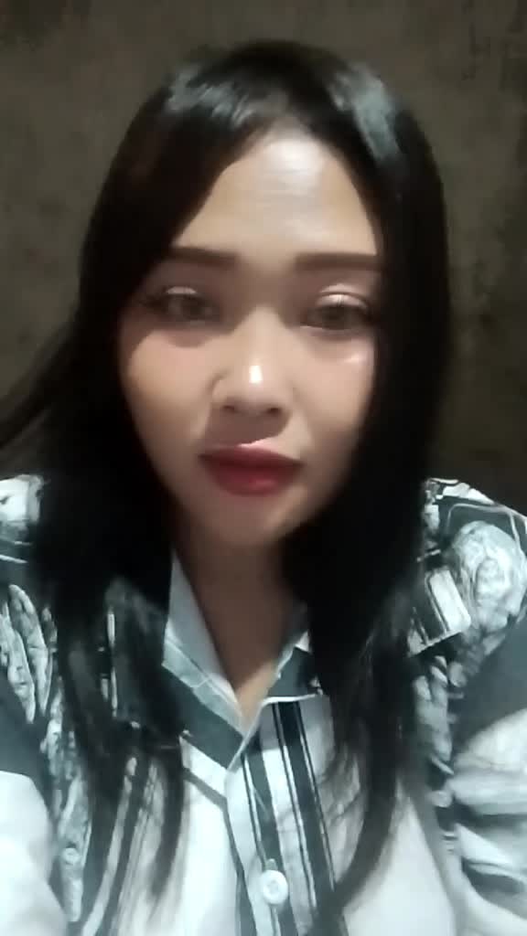 @putriastriani