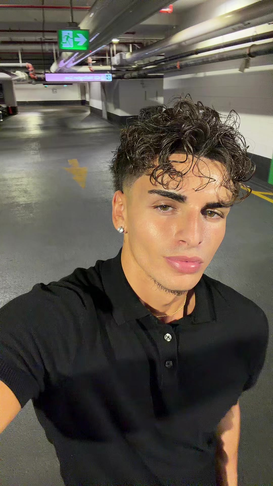 @chris.nikoo