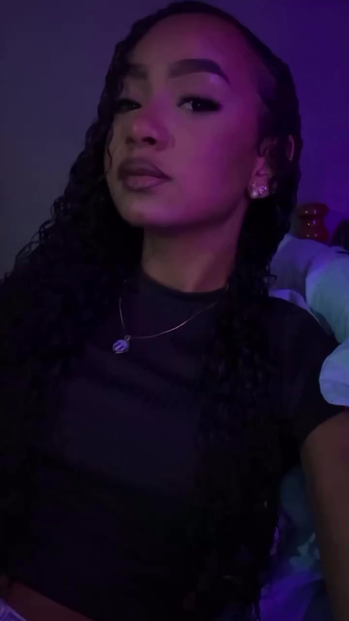 @x_clara4