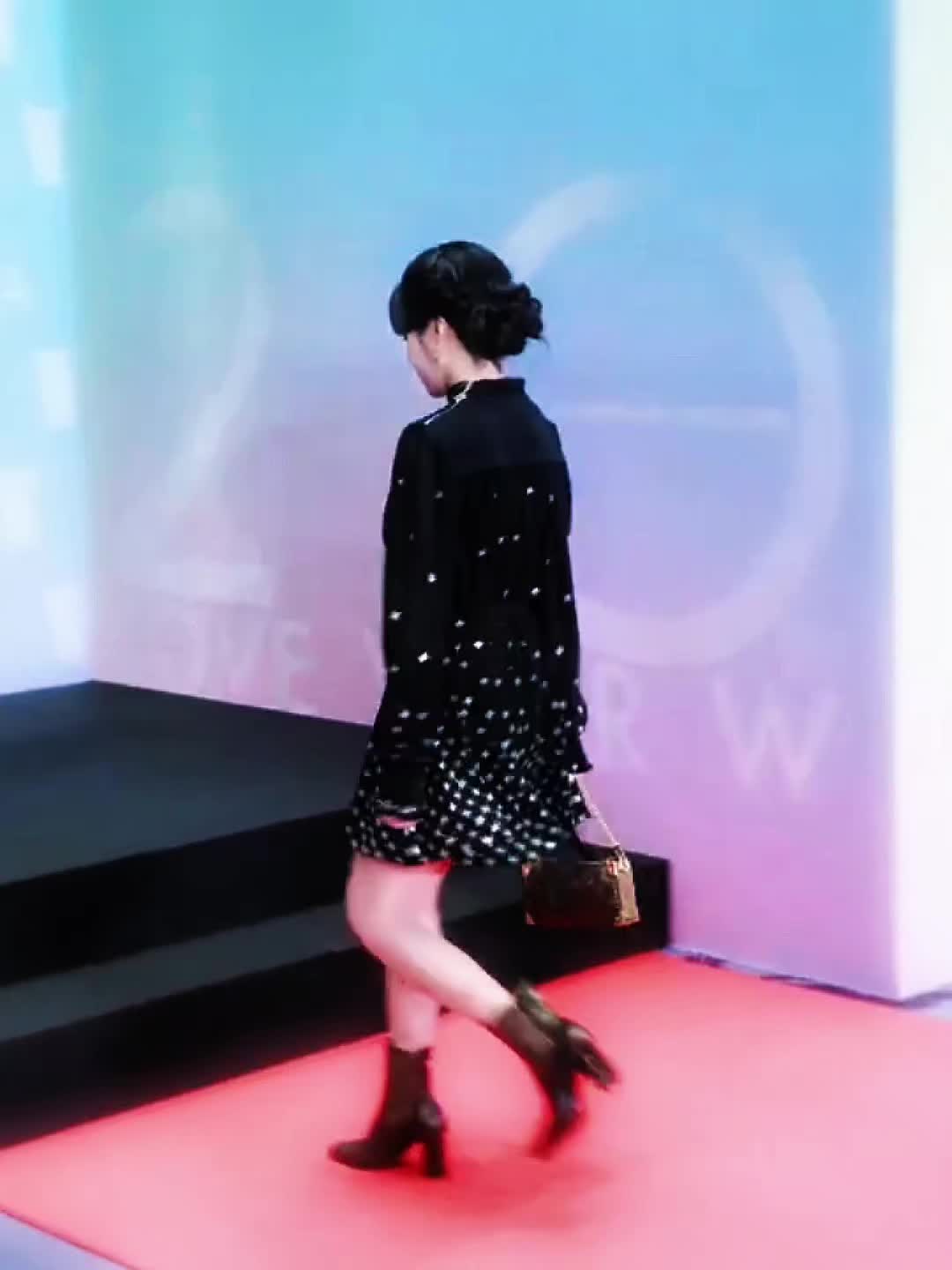 @Yuriₒₙₗy 😘