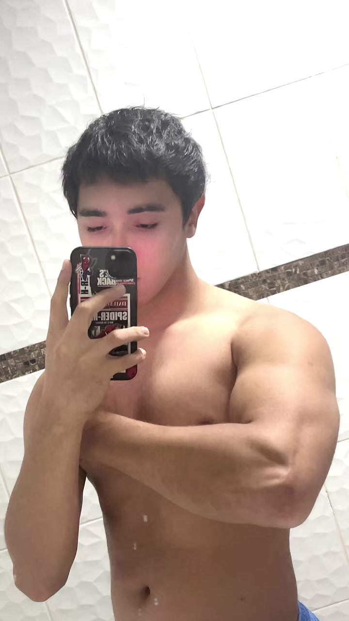 @𝑻𝒉𝒐𝒎𝒊🕷️