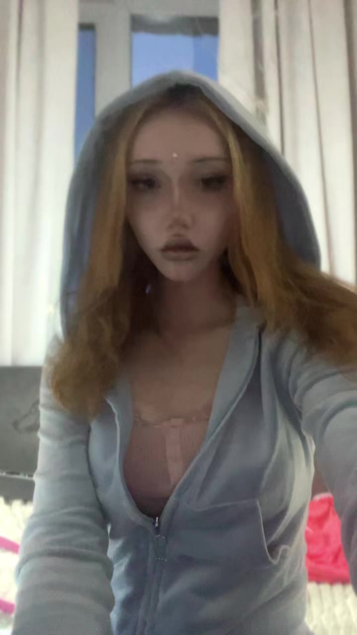 @Моника