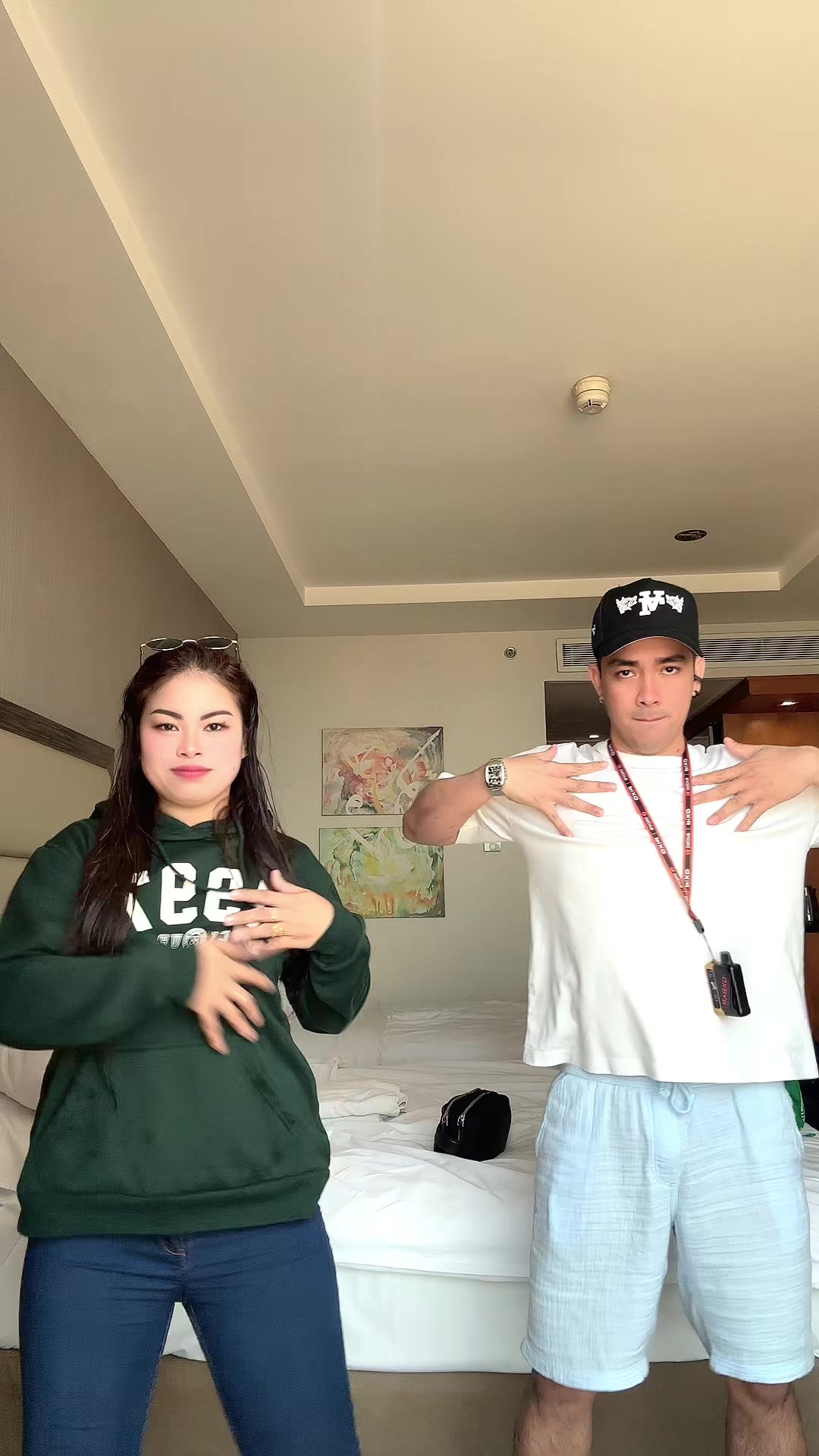 @@naem_ogoloet_aiburnoh👊👌💪🤟