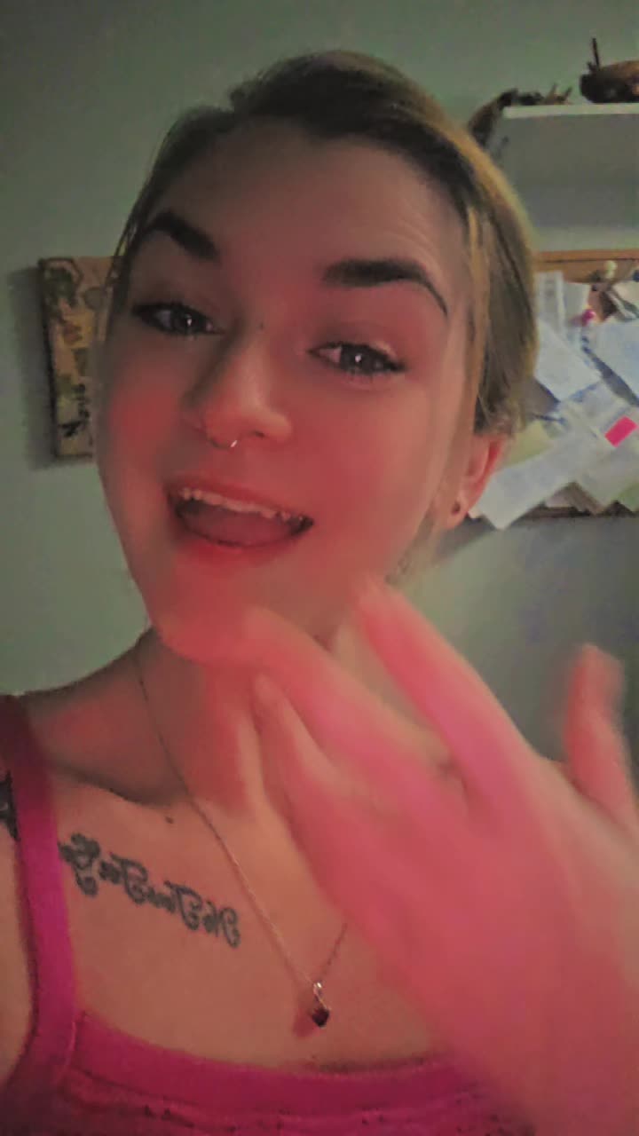 @Katiie_Kiwi 🥝🇨🇦