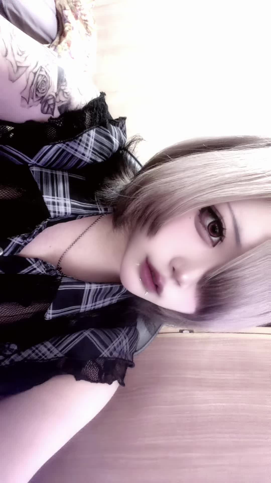 @なぎにゃ