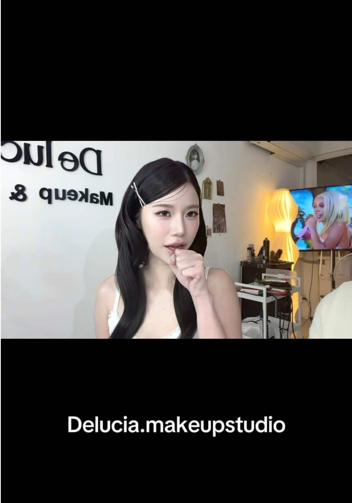 @Delucia.makeup studio