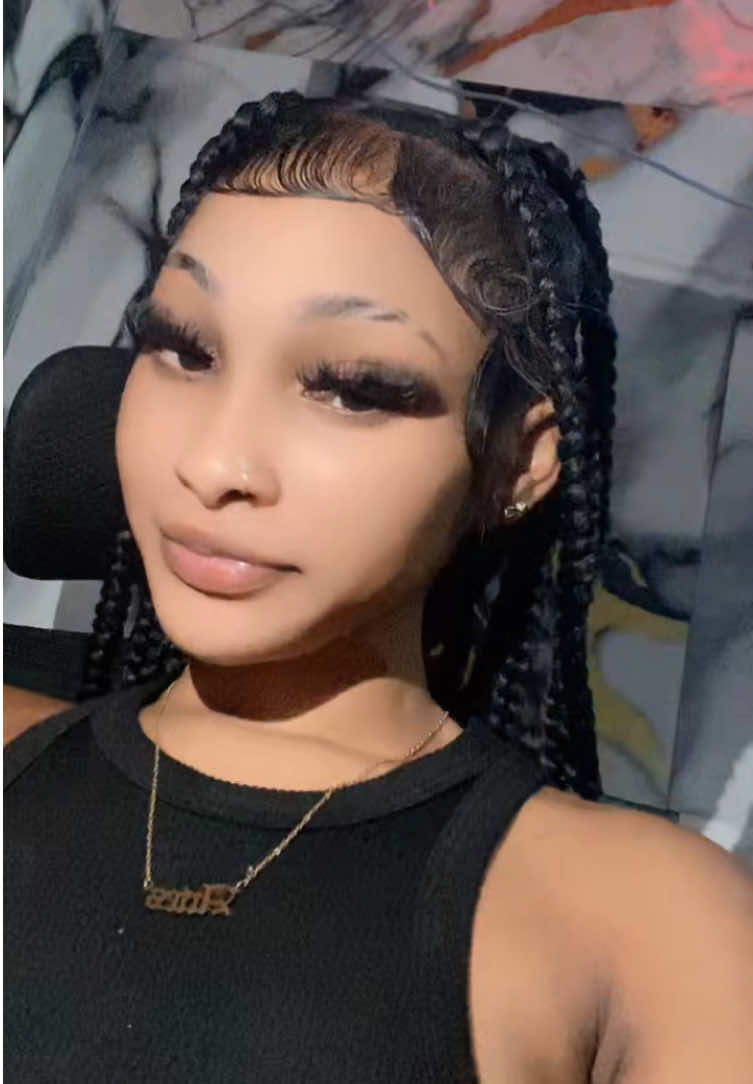 @Pretty_R🕷️