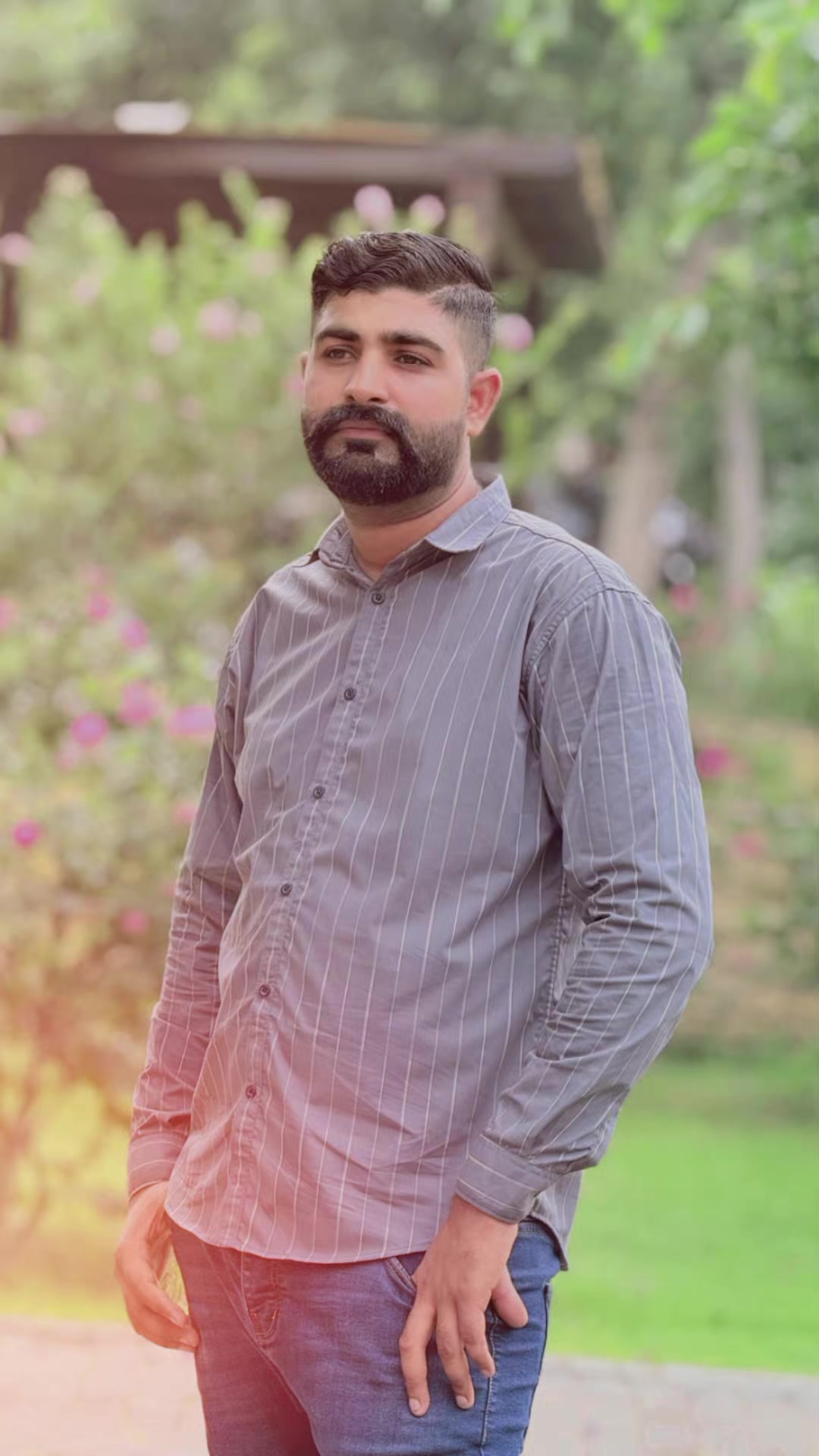 @MEحAR HASSAN👑