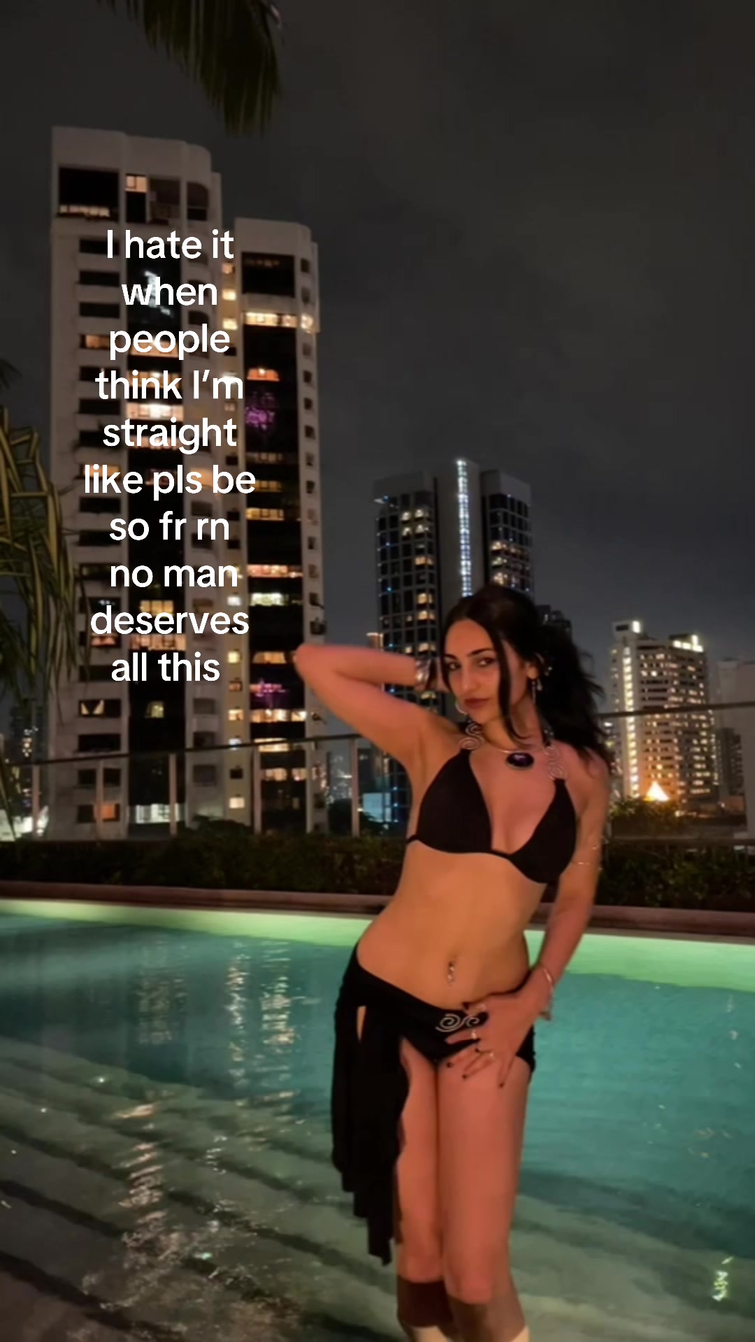 @Noor 🧛🏼♀️
