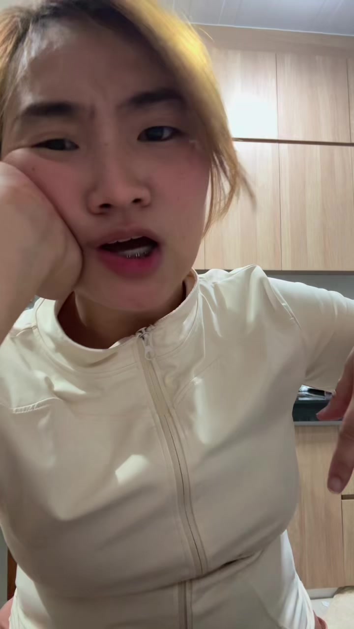@Strawberry Short Hair