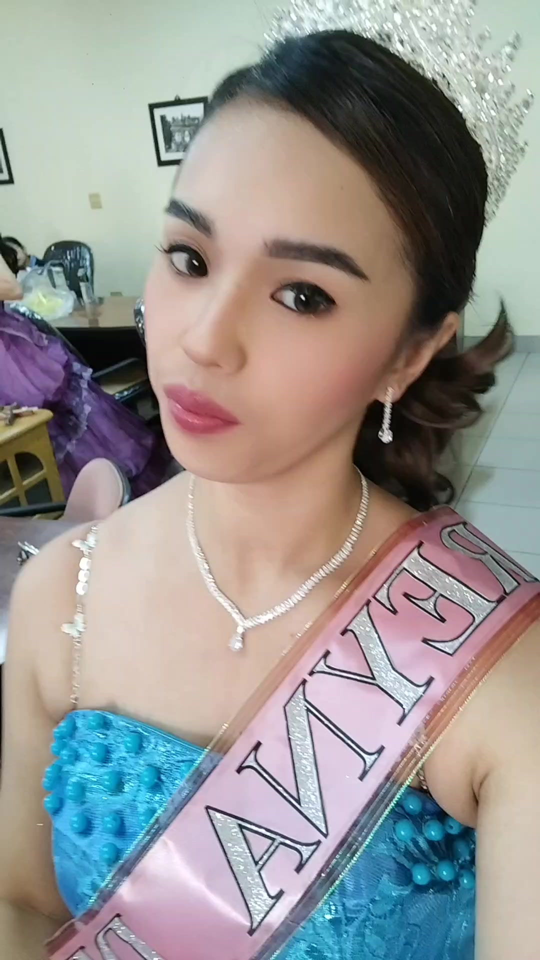 @The queen 0.2👑