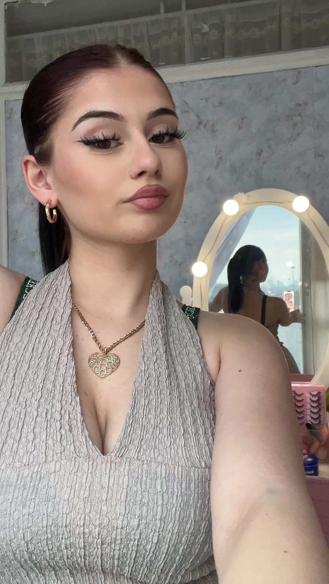 @Angel🦋