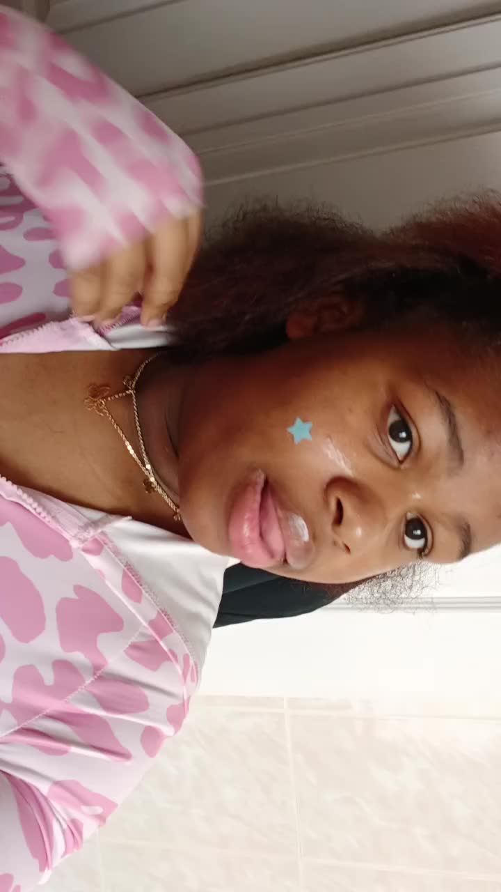 @prettybriwnskin_niya