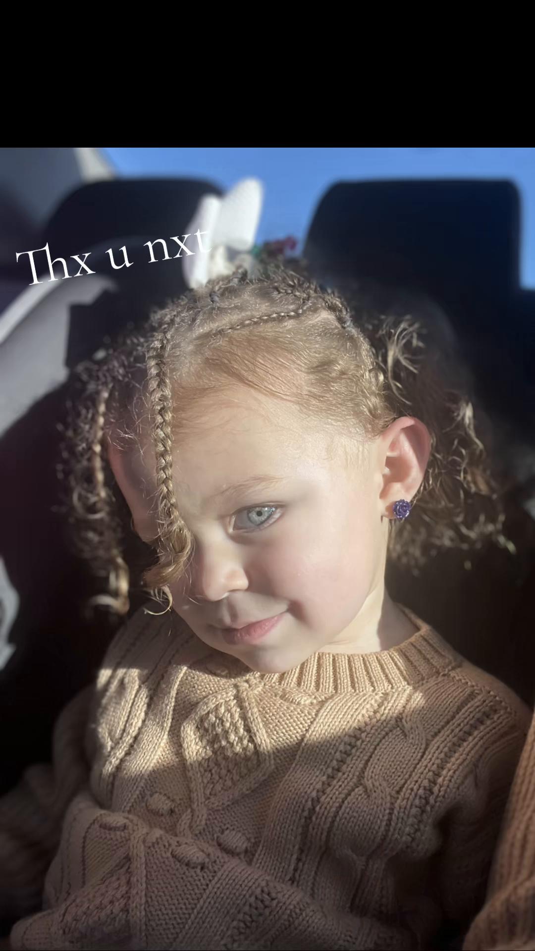 @AvasWorld