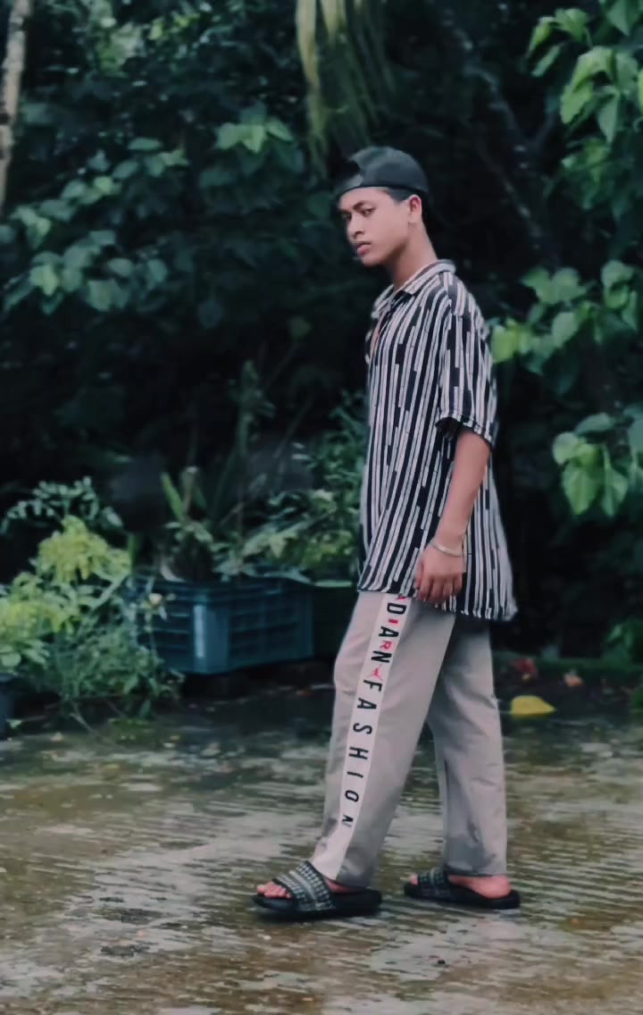 @𝚁 🕷️