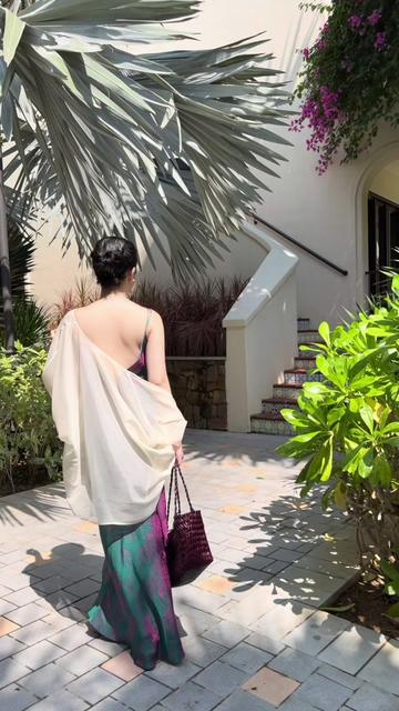 @Dressesinsilk