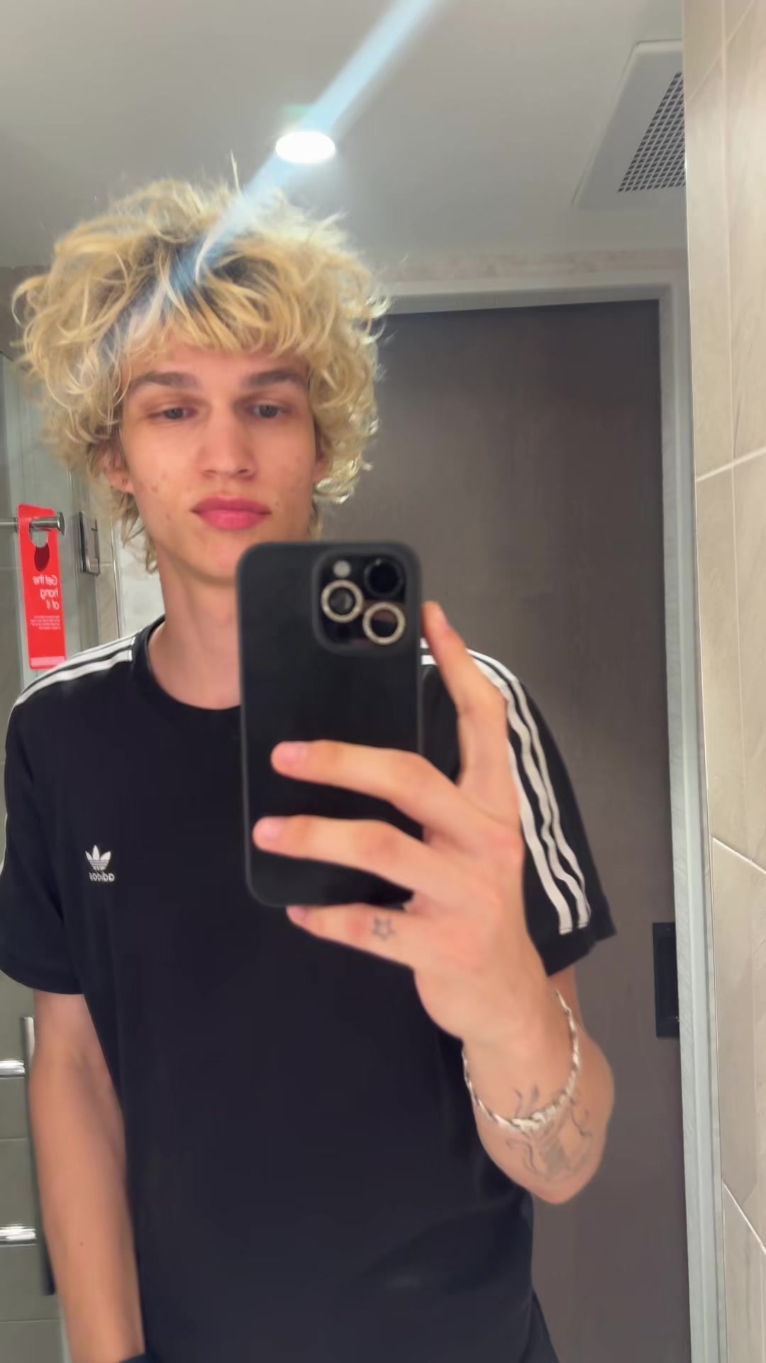 @★