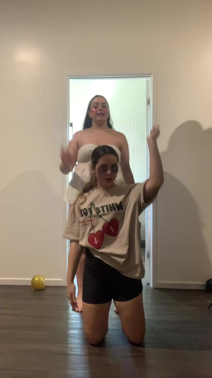 @Rada🤍