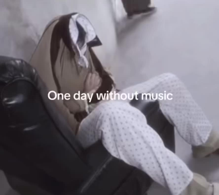 @Wickëd 𖤐