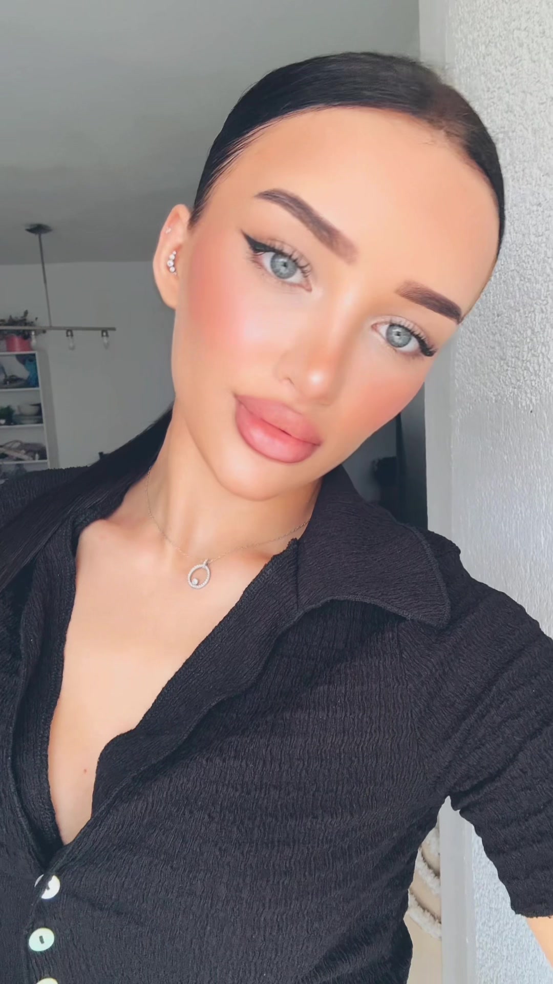 @𝒩𝒾𝓀𝒶