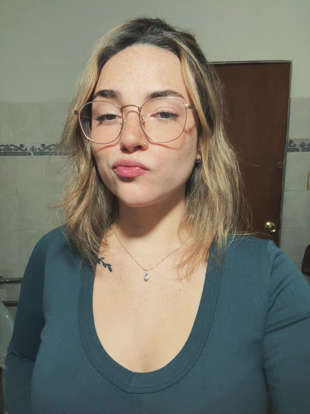 @Sophii