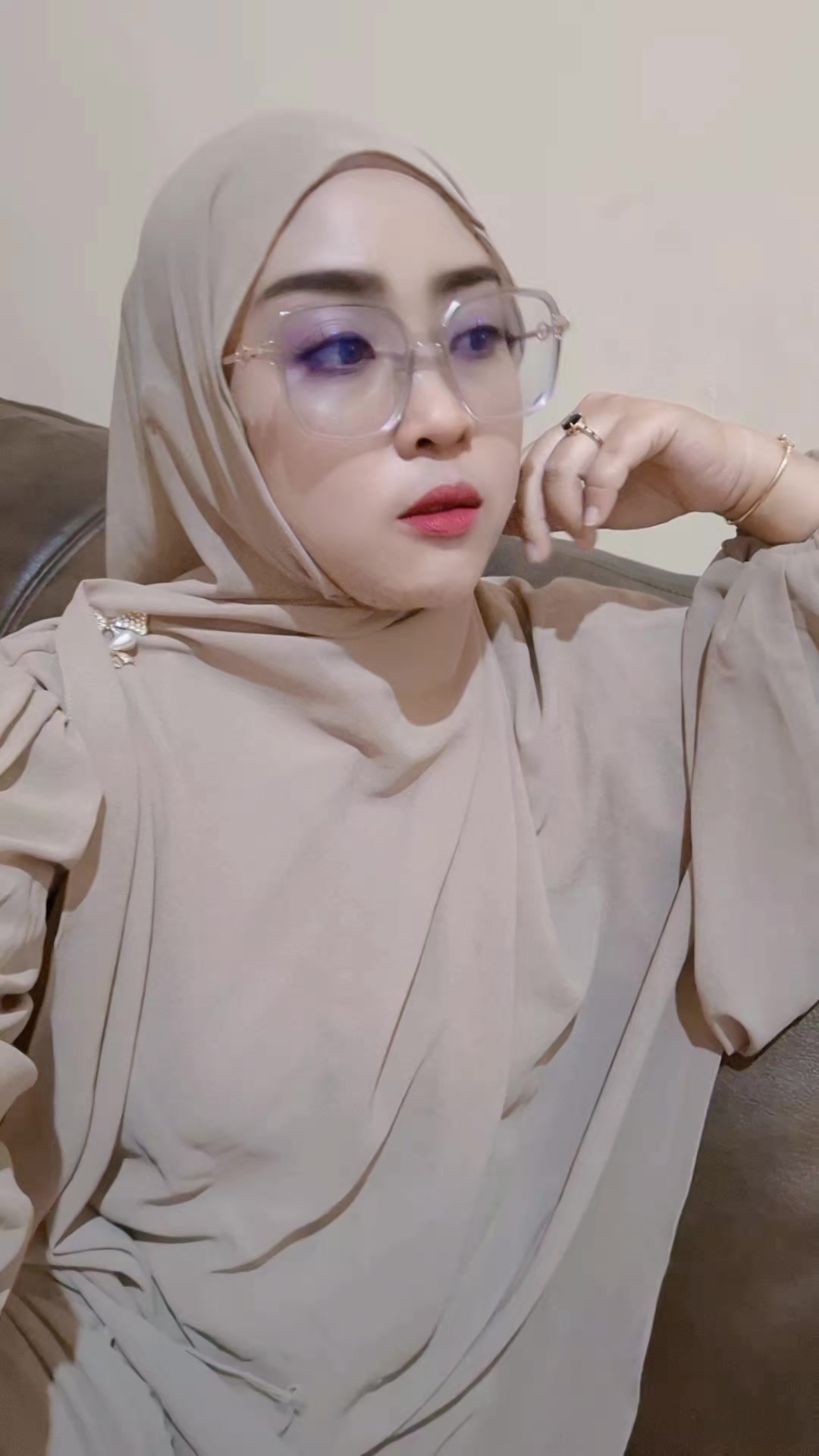 @Sofybintang